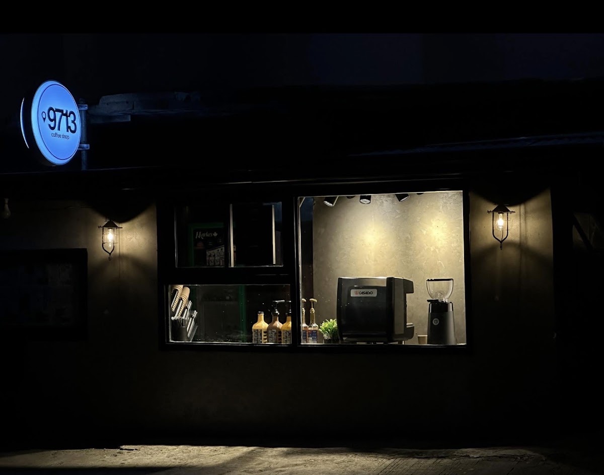 9713 Coffee Shop