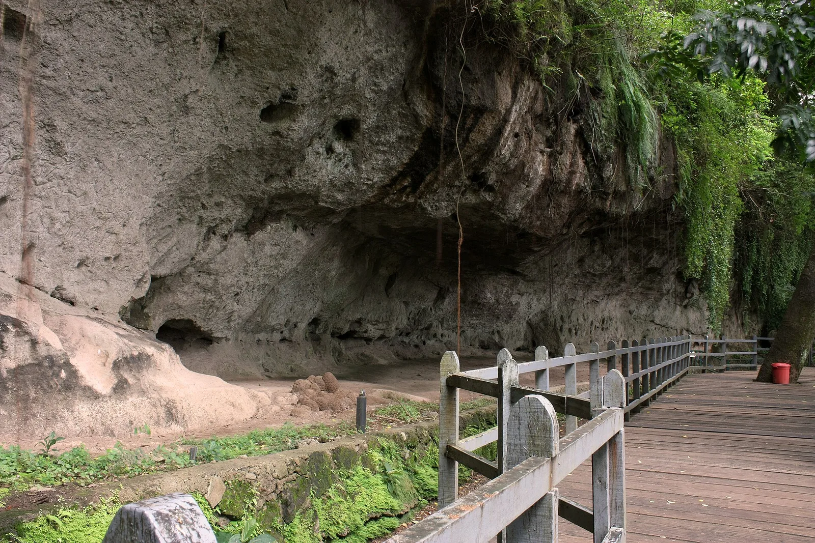 Angono Petroglyphs, photo 1