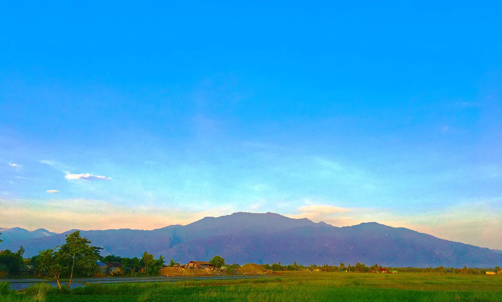 Mount Halcon, photo 2