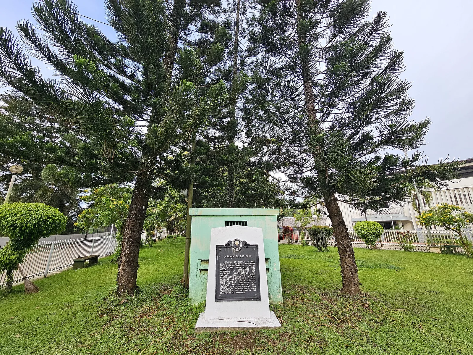 Bud Dajo, photo 2