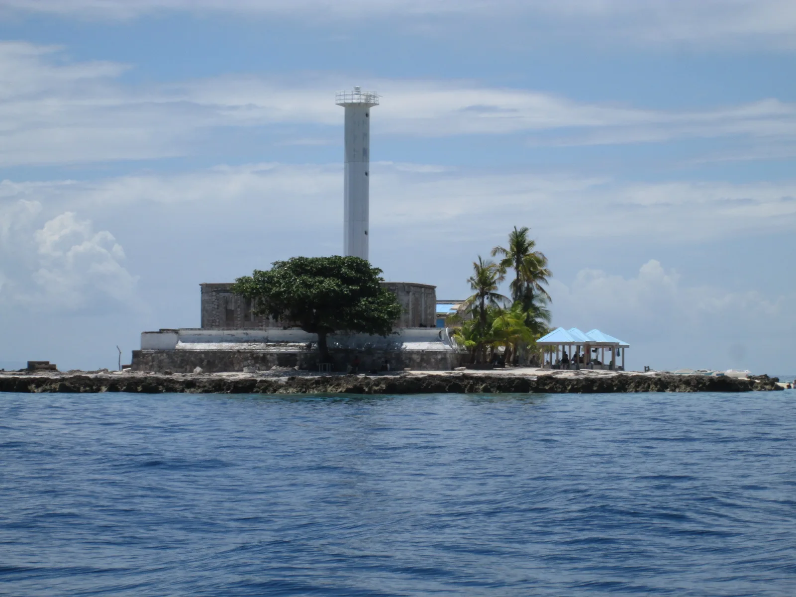 Capitancillo Island, photo 2