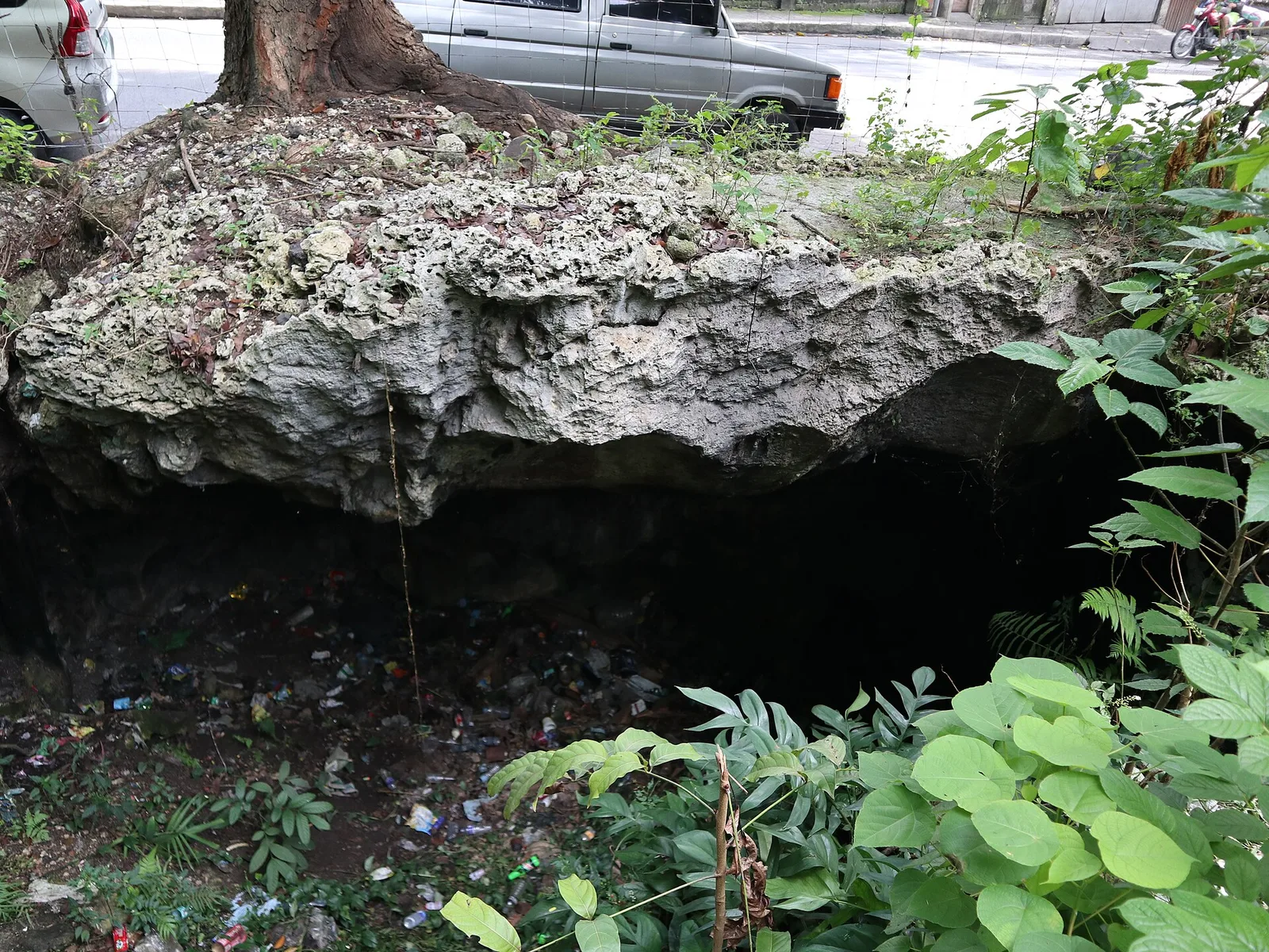 Kutawato Caves, photo 3
