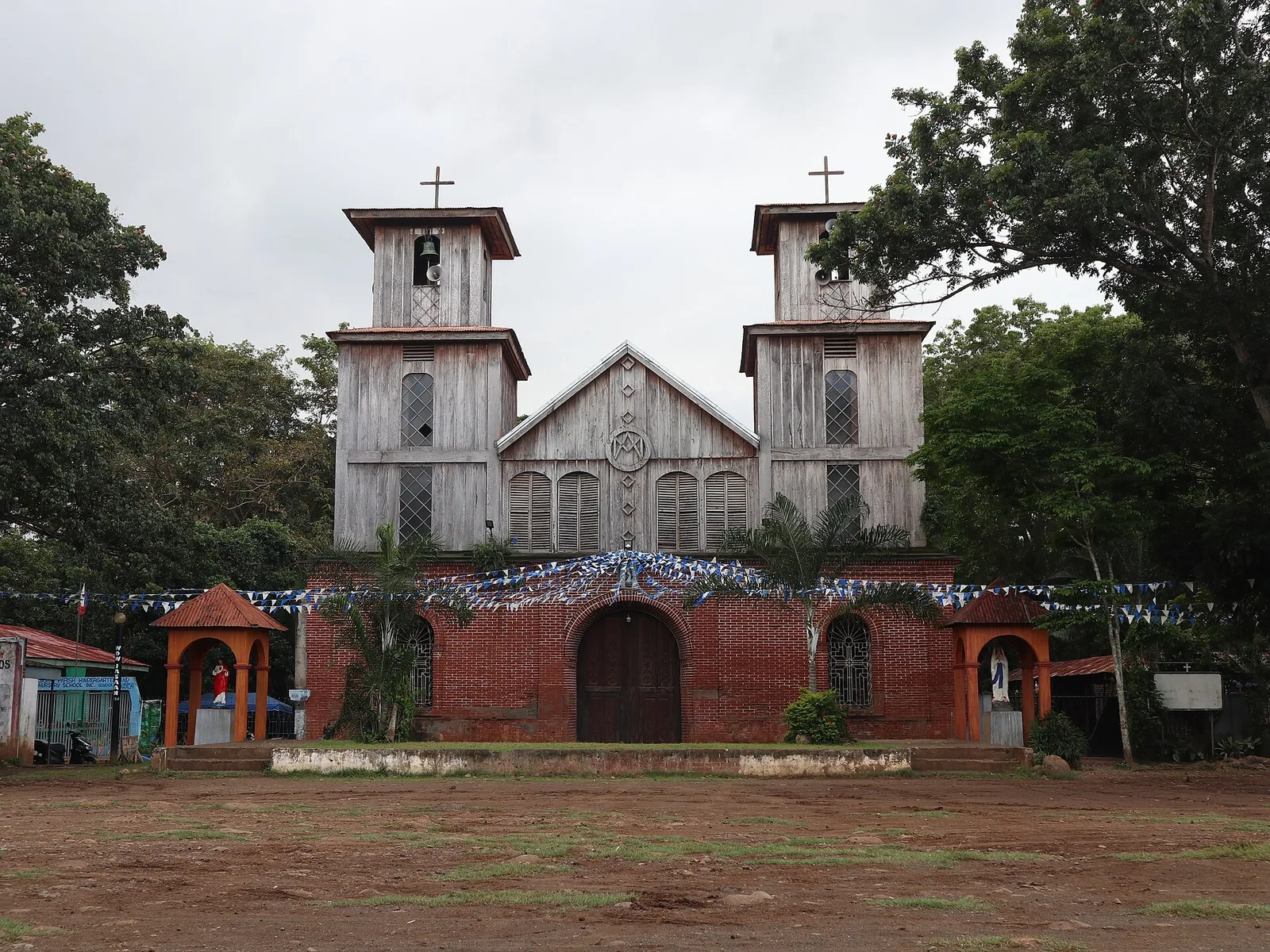 Jasaan Church, photo 2